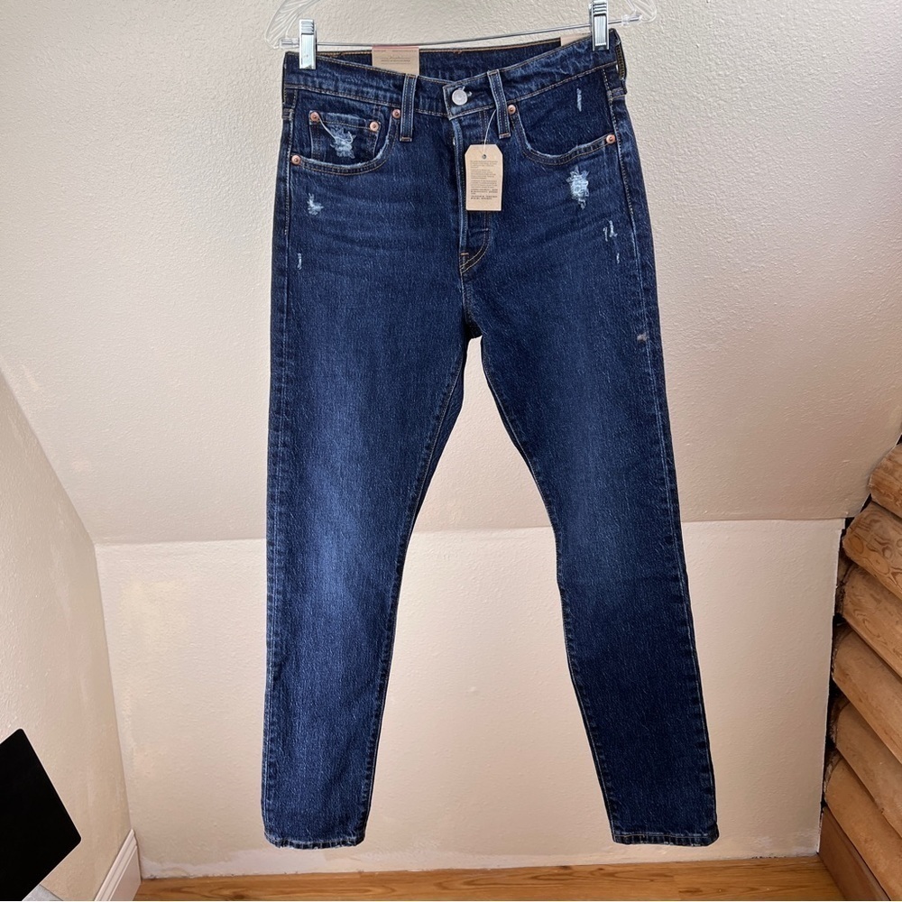 LEVI’S 501 SKINNY HIGH RISE JEANS. NWT 27X30. Button fly. Factory distressed.